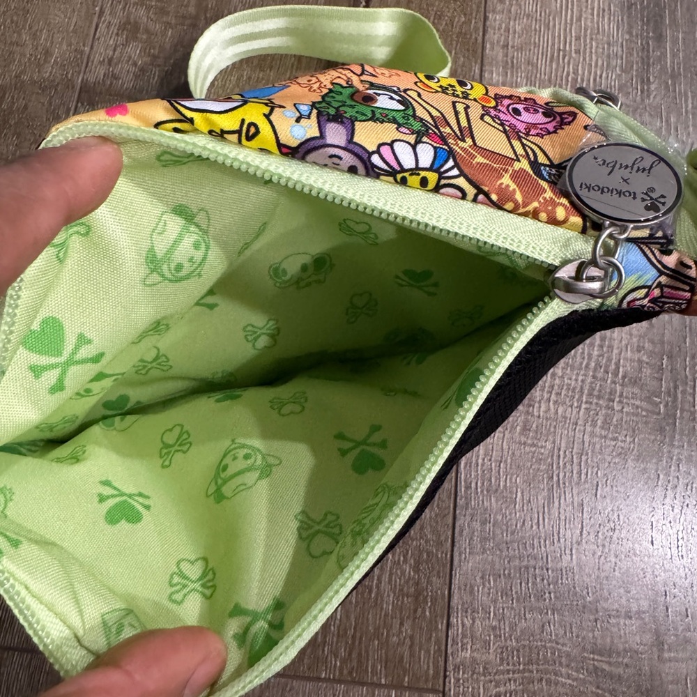 Tokidoki x JuJuBe Fanny pack - Picture 3 of 9